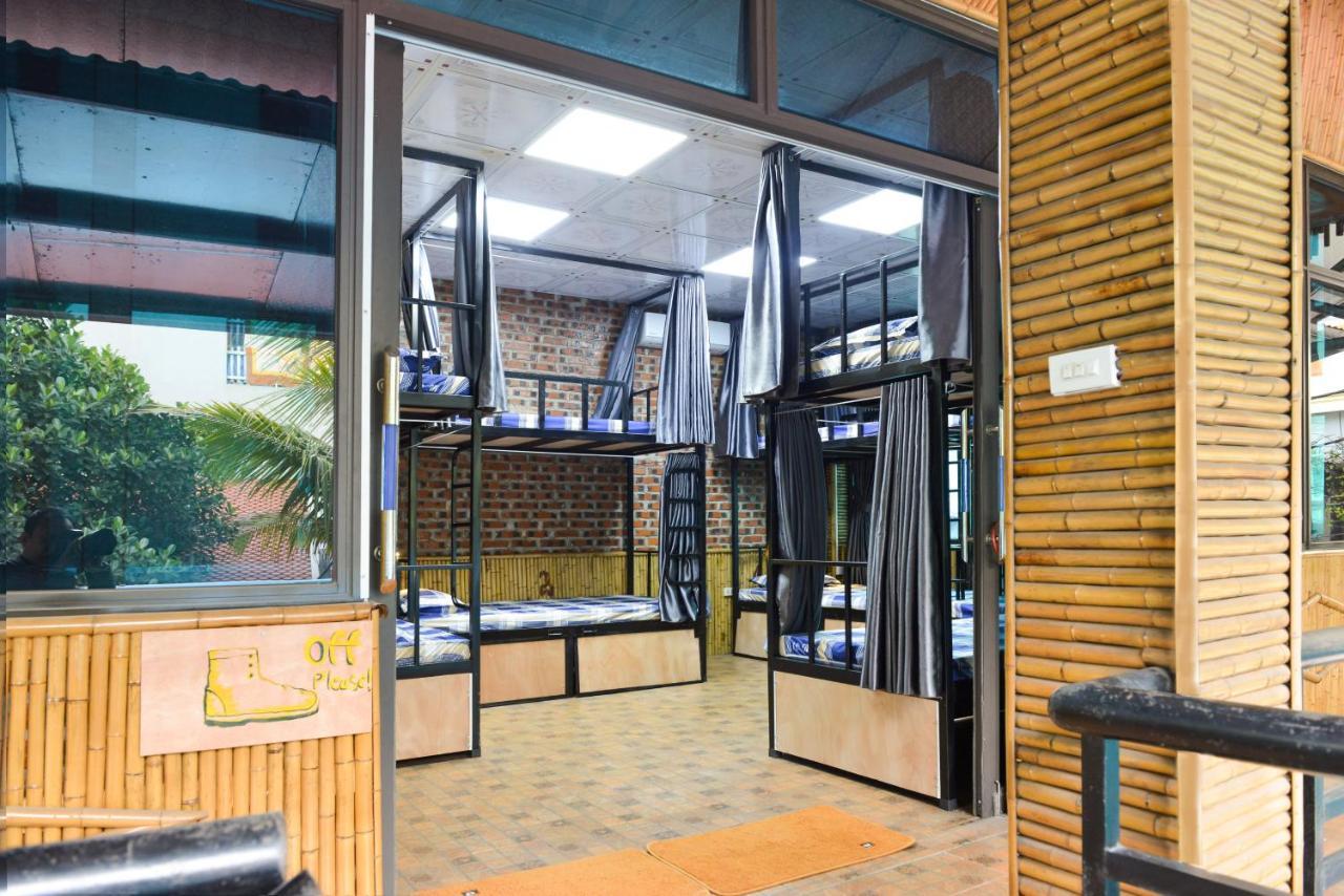 City Garden Hostel ニンビン エクステリア 写真