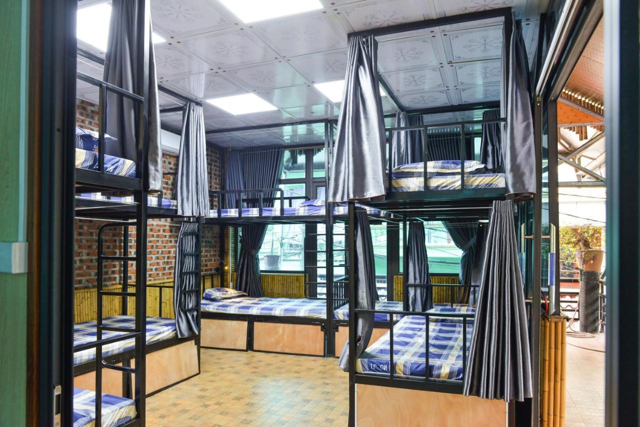 City Garden Hostel ニンビン エクステリア 写真