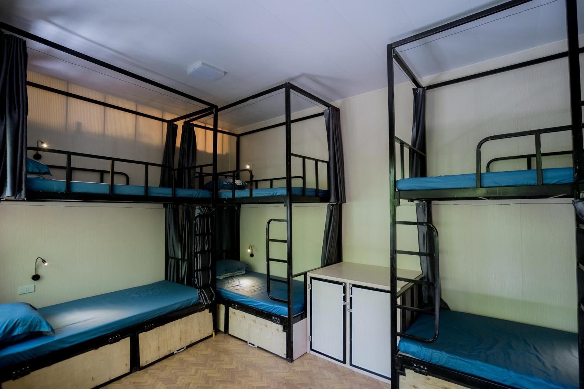 City Garden Hostel ニンビン エクステリア 写真