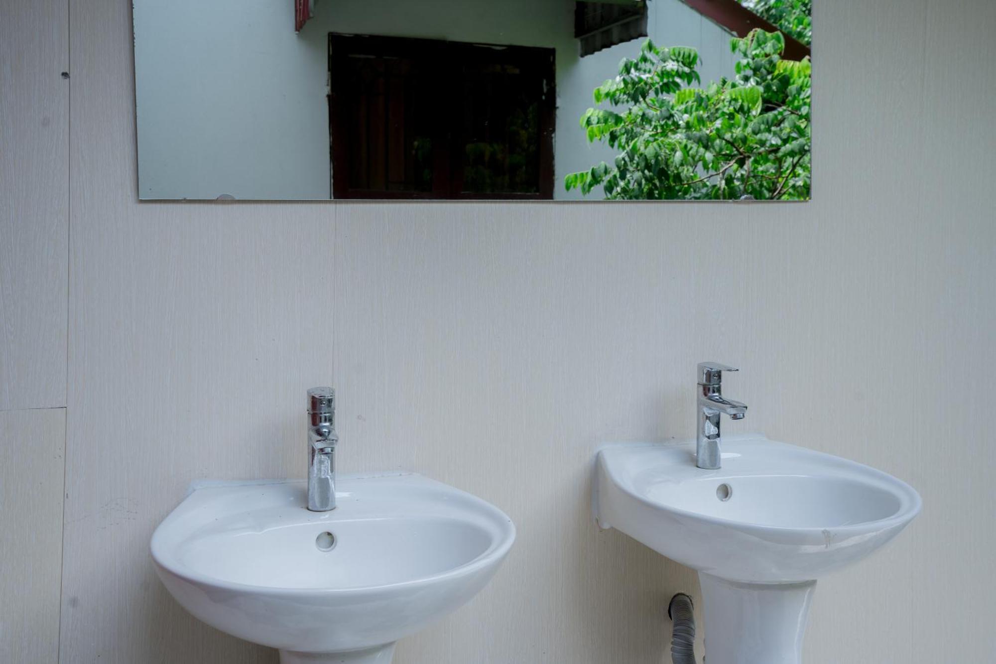 City Garden Hostel ニンビン エクステリア 写真